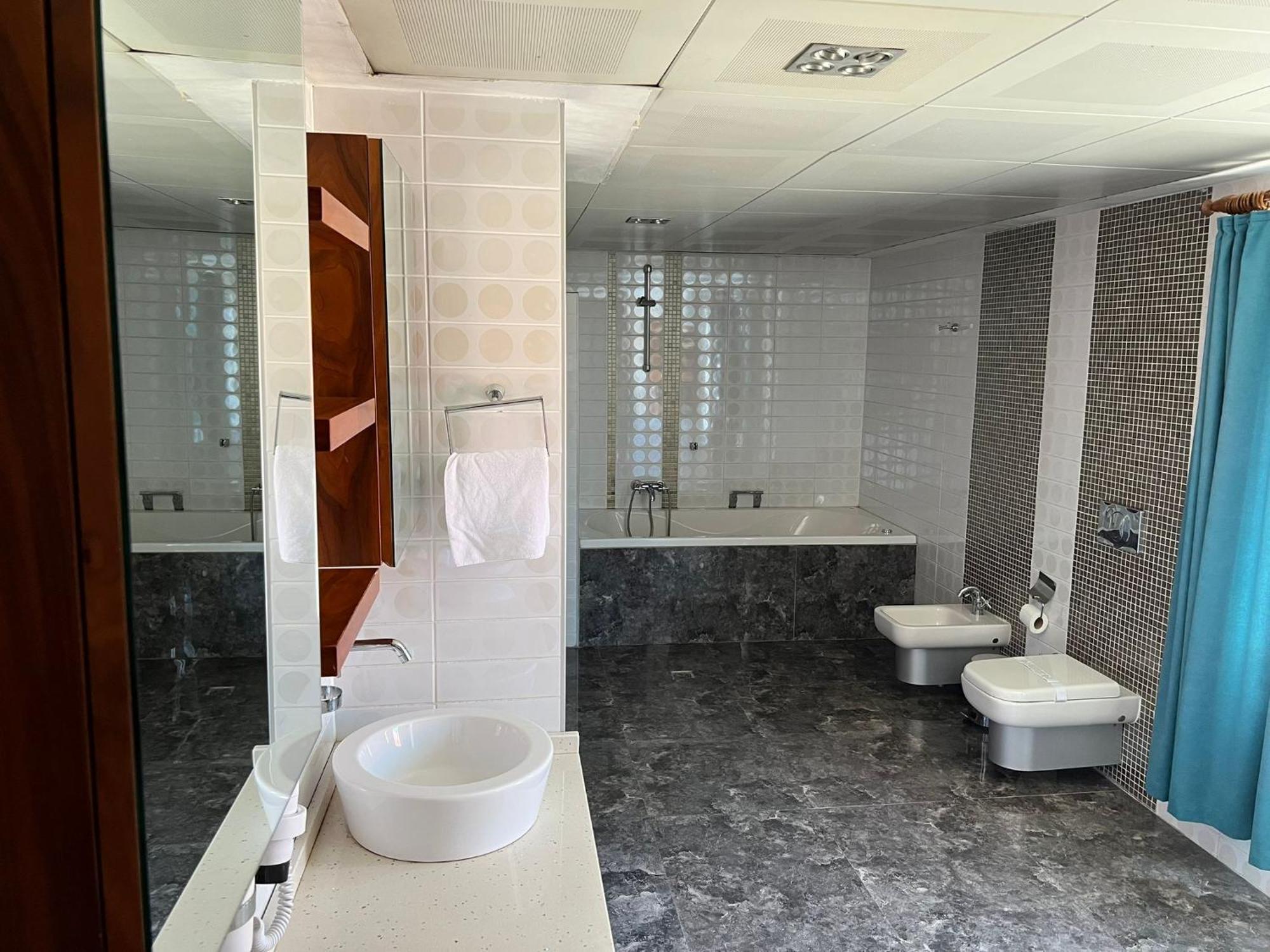 Ferah Suites Hotel Trabzon Buitenkant foto